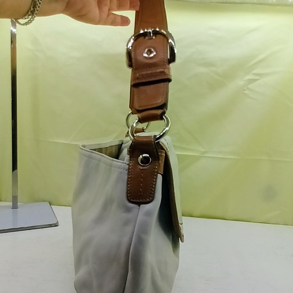 SOLD Coach Pleated SOHO Flap Shoulder Bag F13729 White Brown Leather Silver - Picture 5 of 16